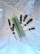 Load image into Gallery viewer, Hand Rolled Beeswax Candles