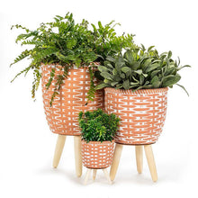 Load image into Gallery viewer, Woven Tripod Planter-Terra pink
